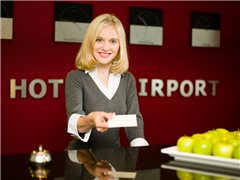 carathotel Frankfurt Airport - Rezeption