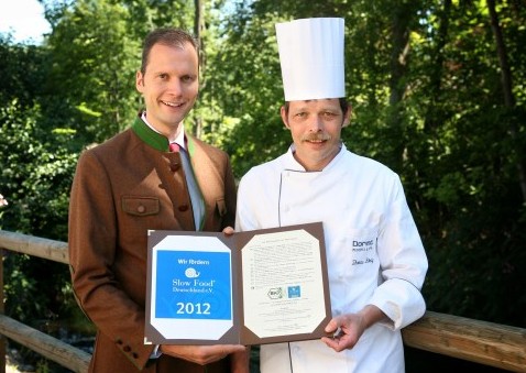 Küchenchef Thomas König und Hoteldirektor Constantin von Deines sind neue Mitglieder bei „Slow Food“