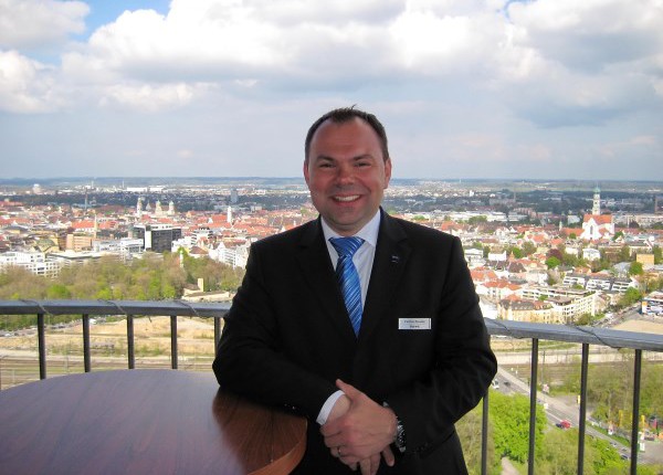 Carsten Dressler ist neuer Hoteldirektor des Dorint An der Kongresshalle Augsburg. Foto: Dorint Hotels & Resorts – Abdruck honorarfrei