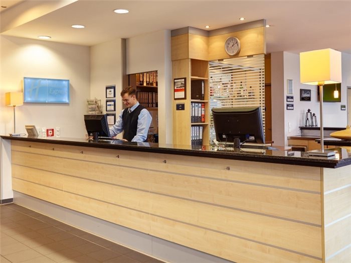 Holiday Inn Express Dusseldorf City North Tagungshotel In Dusseldorf Tagungshotels Online De