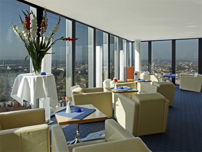 Sky Lounge